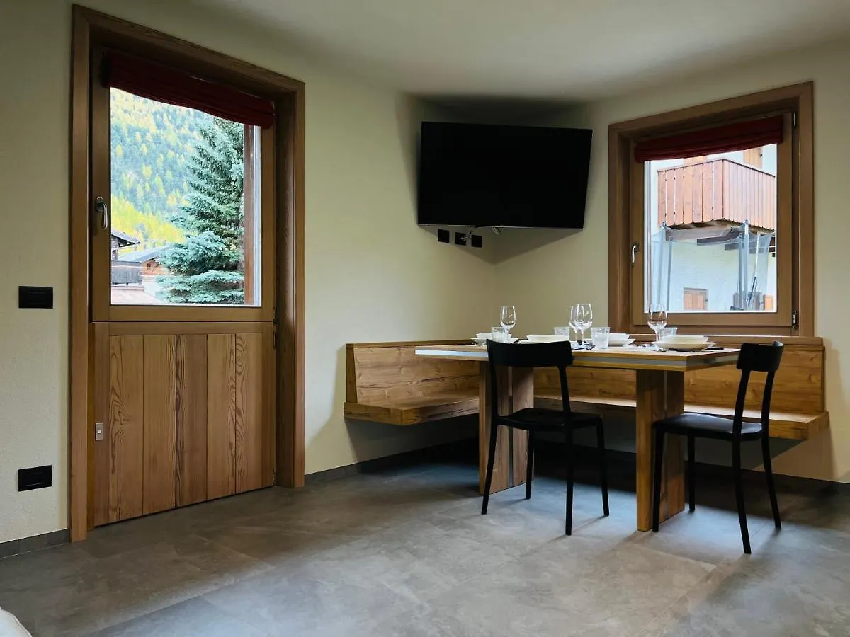 Chalet Girasole Livigno 0*,  Italy